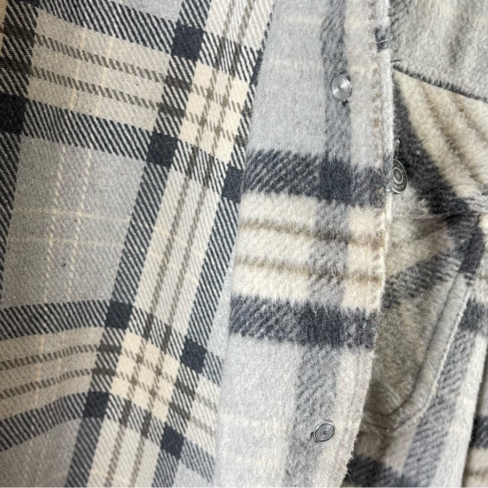 RSQ Medium Plaid Soft Fleece Shacket Cabin Fireside Woodsy Chore Barn Camp - Picture 7 of 11